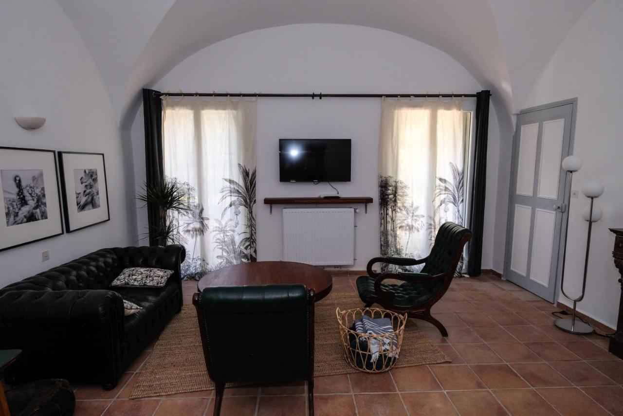 Villa Des Antiquaires Bedarieux Bagian luar foto